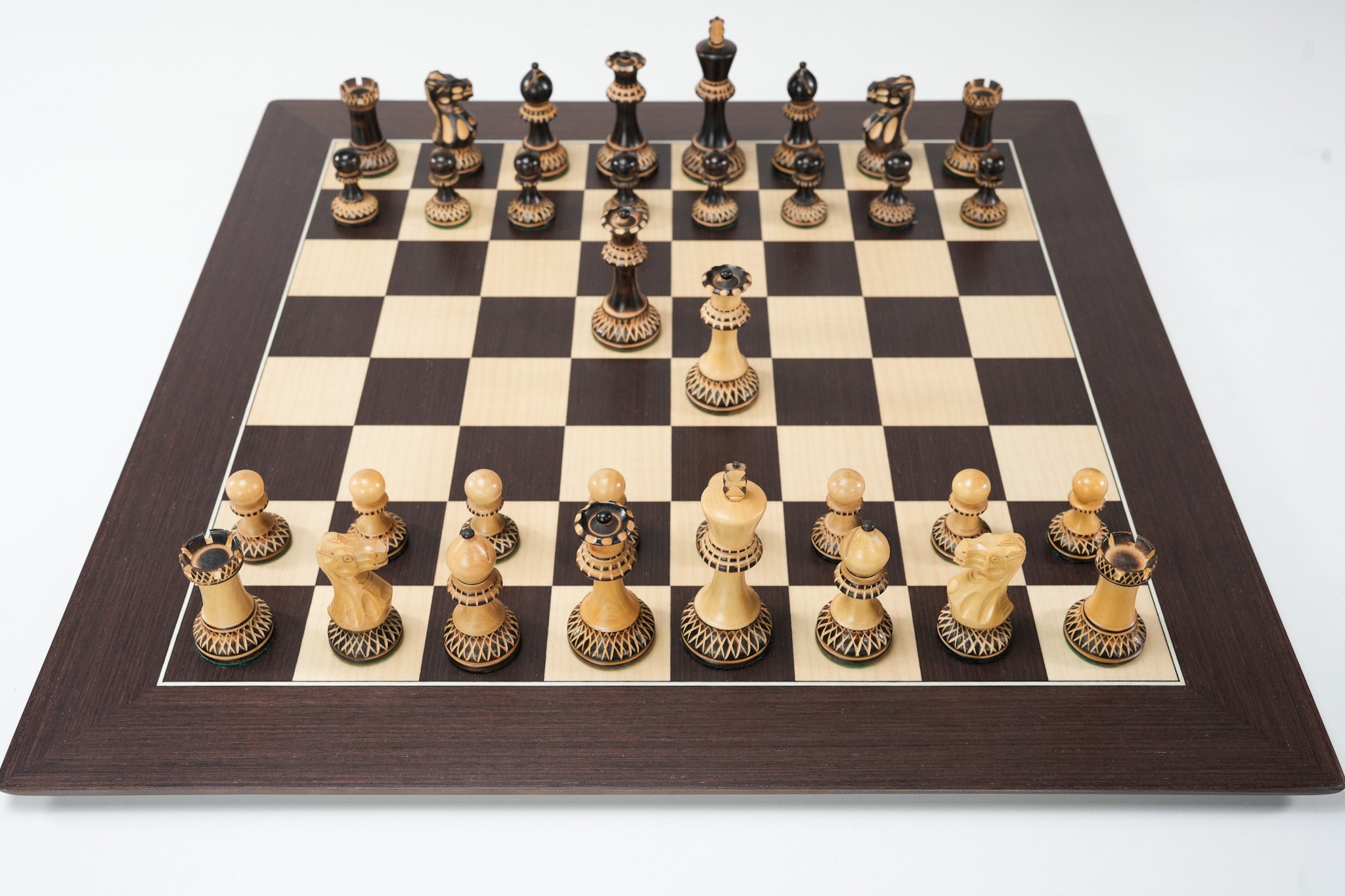 Burnt Grandmaster Chess Men on Wenge Board - Chess Set - Chess-House