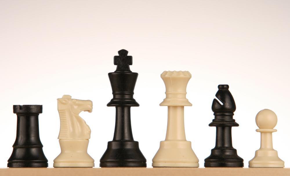 SINGLE REPLACEMENT PIECES: 2 1/2" Analysis Size Plastic Chess Pieces - Parts - Chess-House