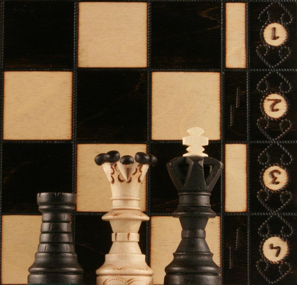 SINGLE REPLACEMENT PIECES: 21" Ambassador Wooden Chess Set - Brown / Black / Mahogany Piece