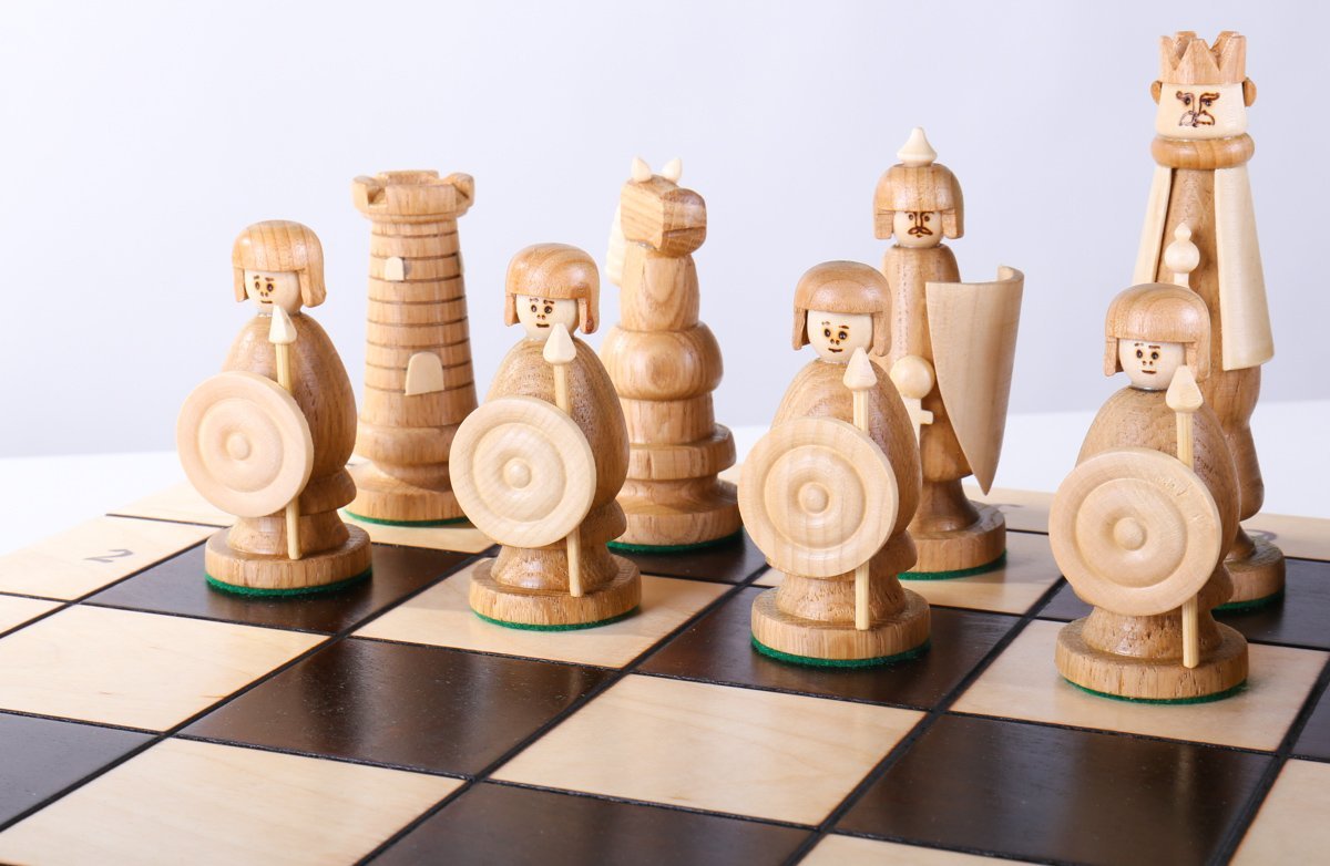 SINGLE REPLACEMENT PIECES: Large Magnat Style Chess Set With Storage