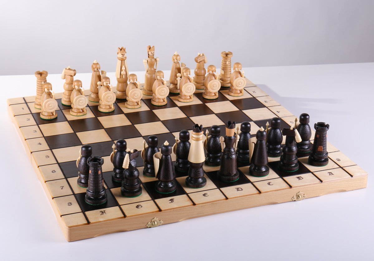 SINGLE REPLACEMENT PIECES: Large Magnat Style Chess Set With Storage