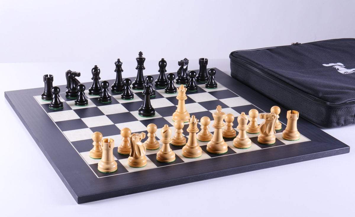 True Ebony Ultimate Chess Pieces on Erable Board - Chess Set - Chess-House