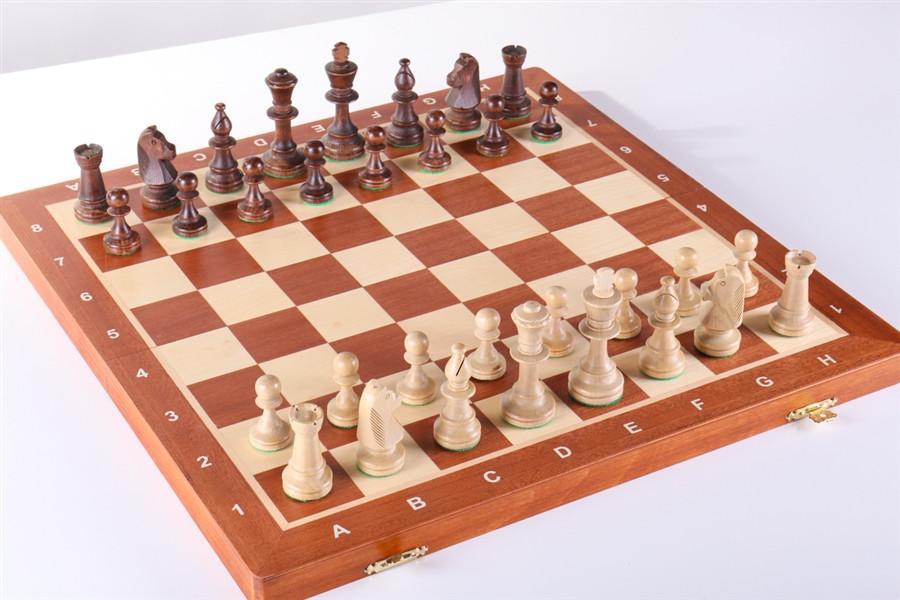 18.5" Folding Tournament Wood Chess Set Questions & Answers