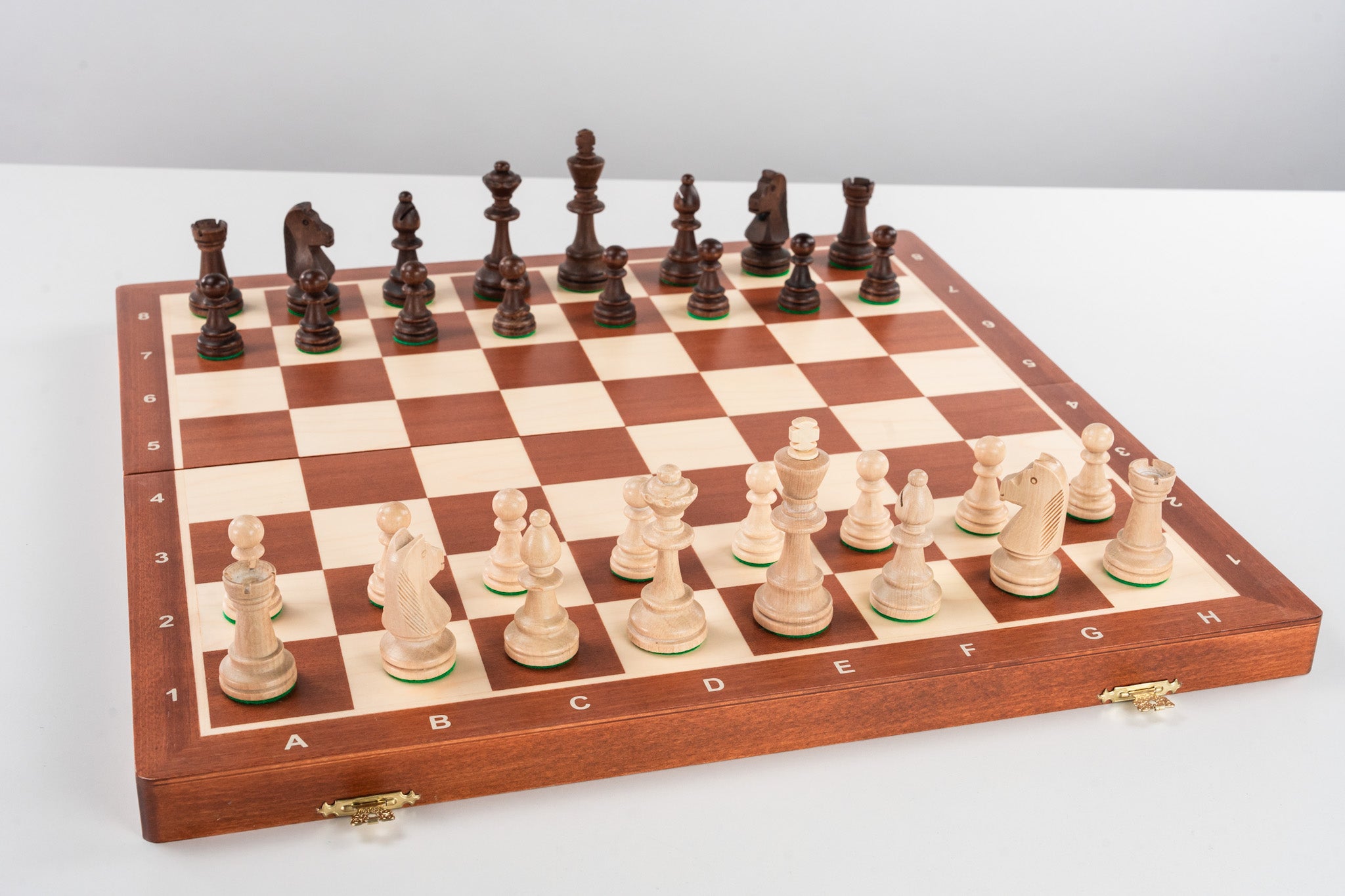 21" Economical Tournament and Club Wood Chess Set (No 6) Questions & Answers