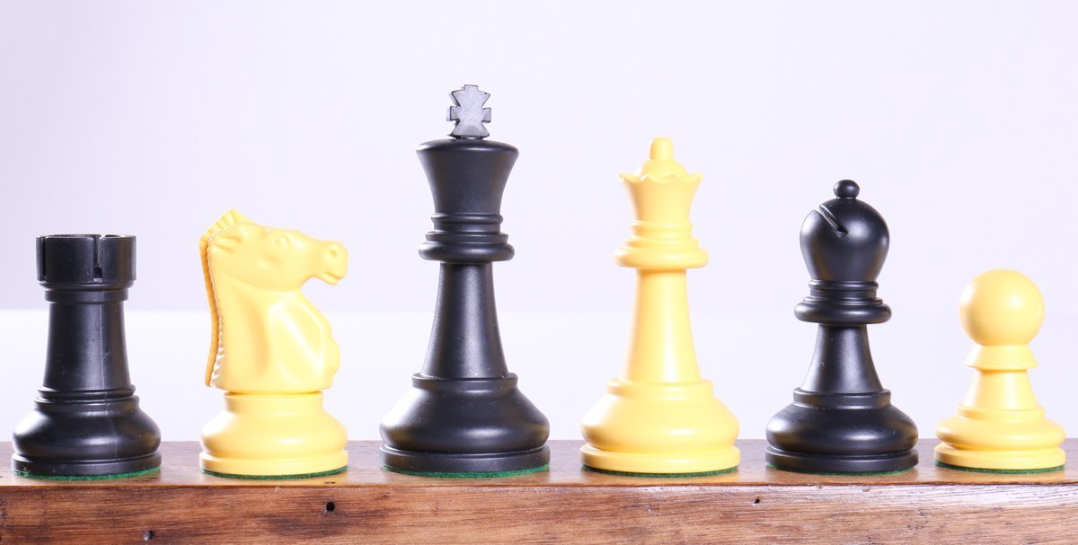Are there any other chess pieces similar in weight and size?