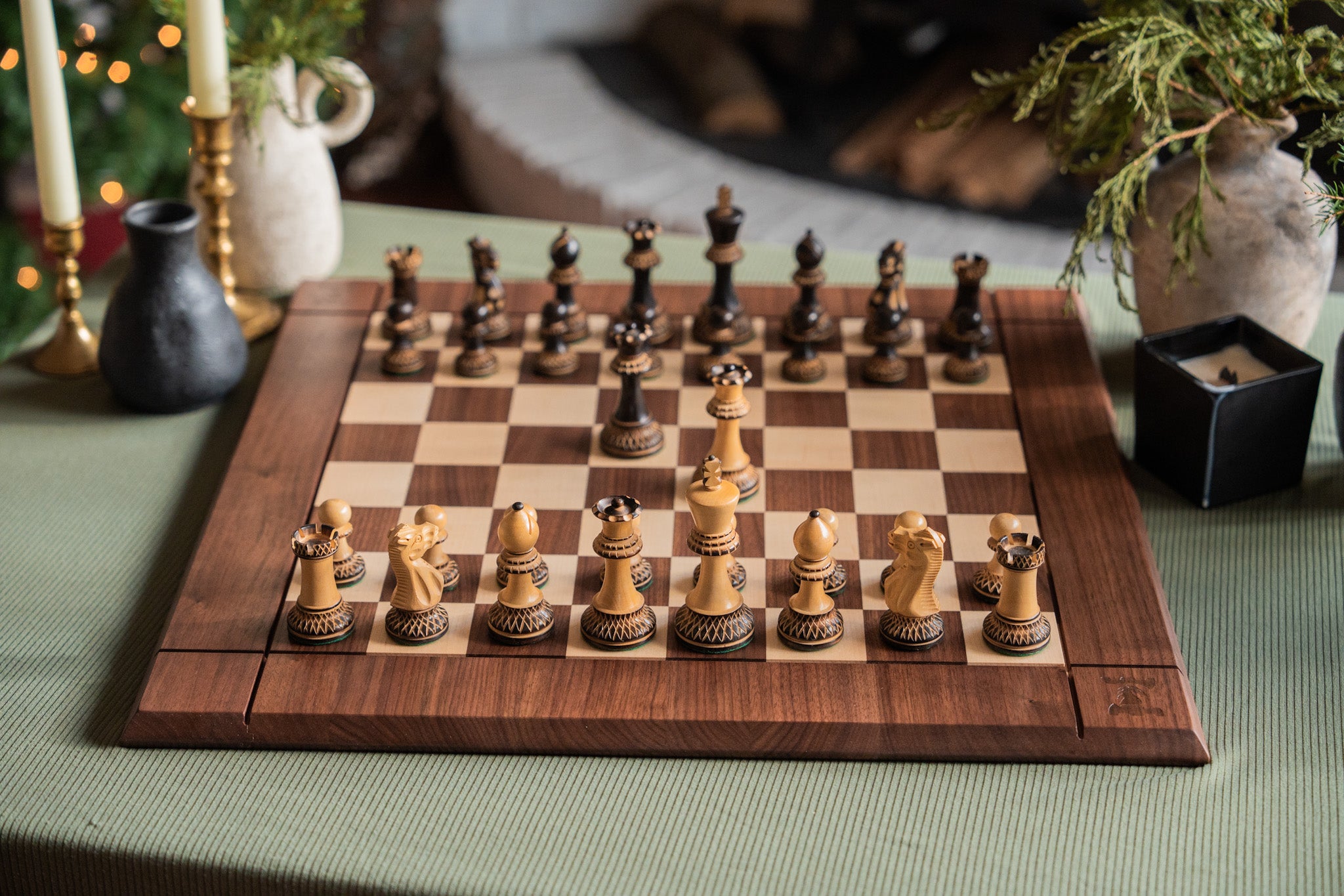 Does this set come in a 3.75"� king piece set?