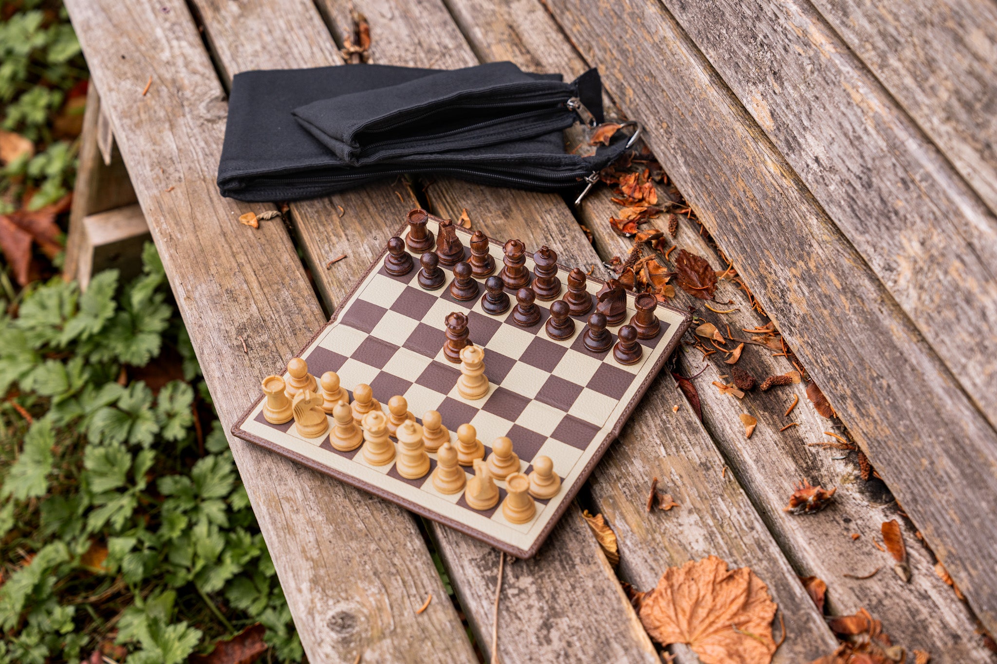 thumbnail image 2 of Yellow Mountain Imports Magnetic Travel Foldable Chess Wallet Set (20-Centimeter) - Portable 2 of 13