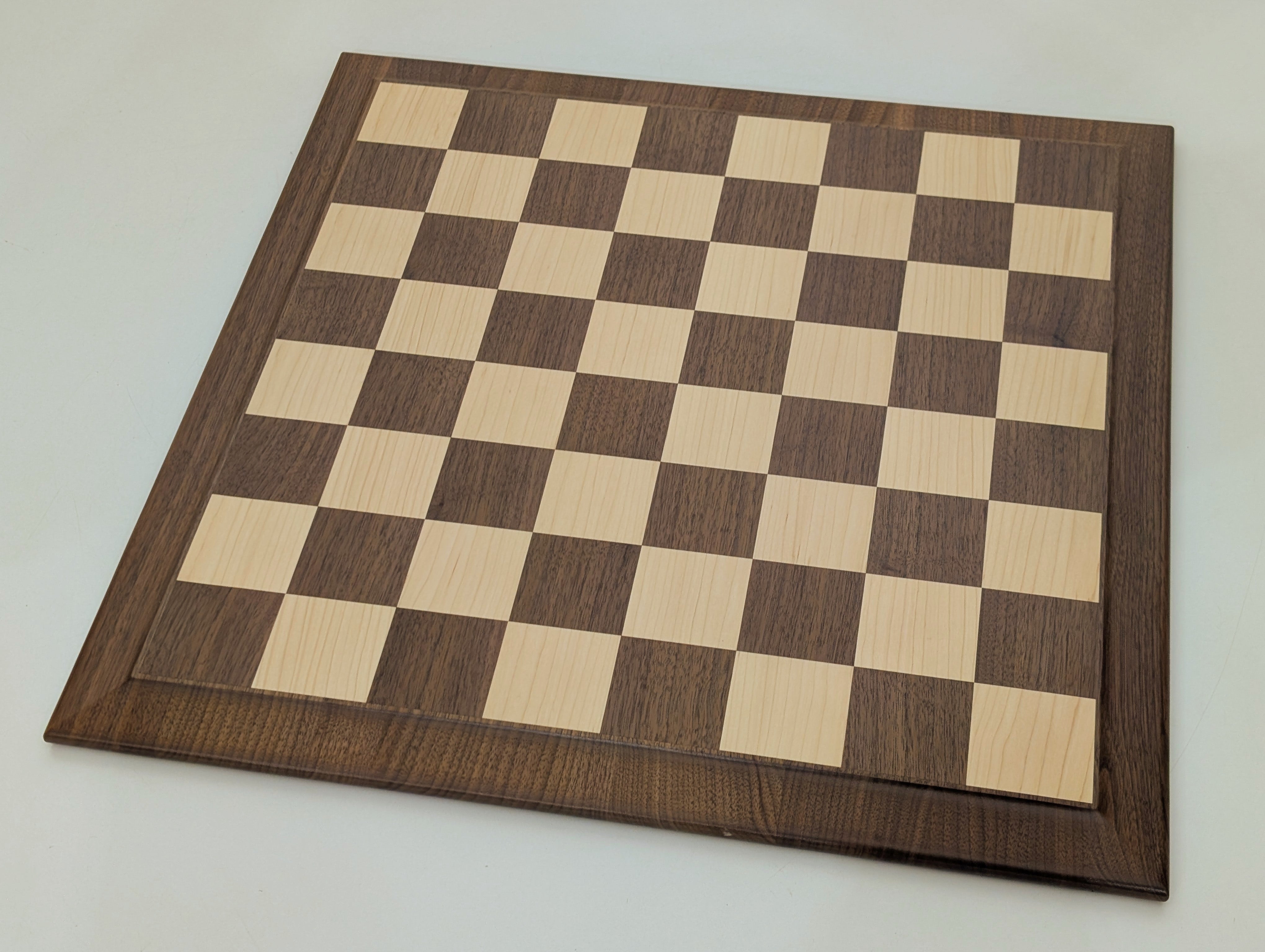 May I ask, what exactly is the imperfection on this chessboard?