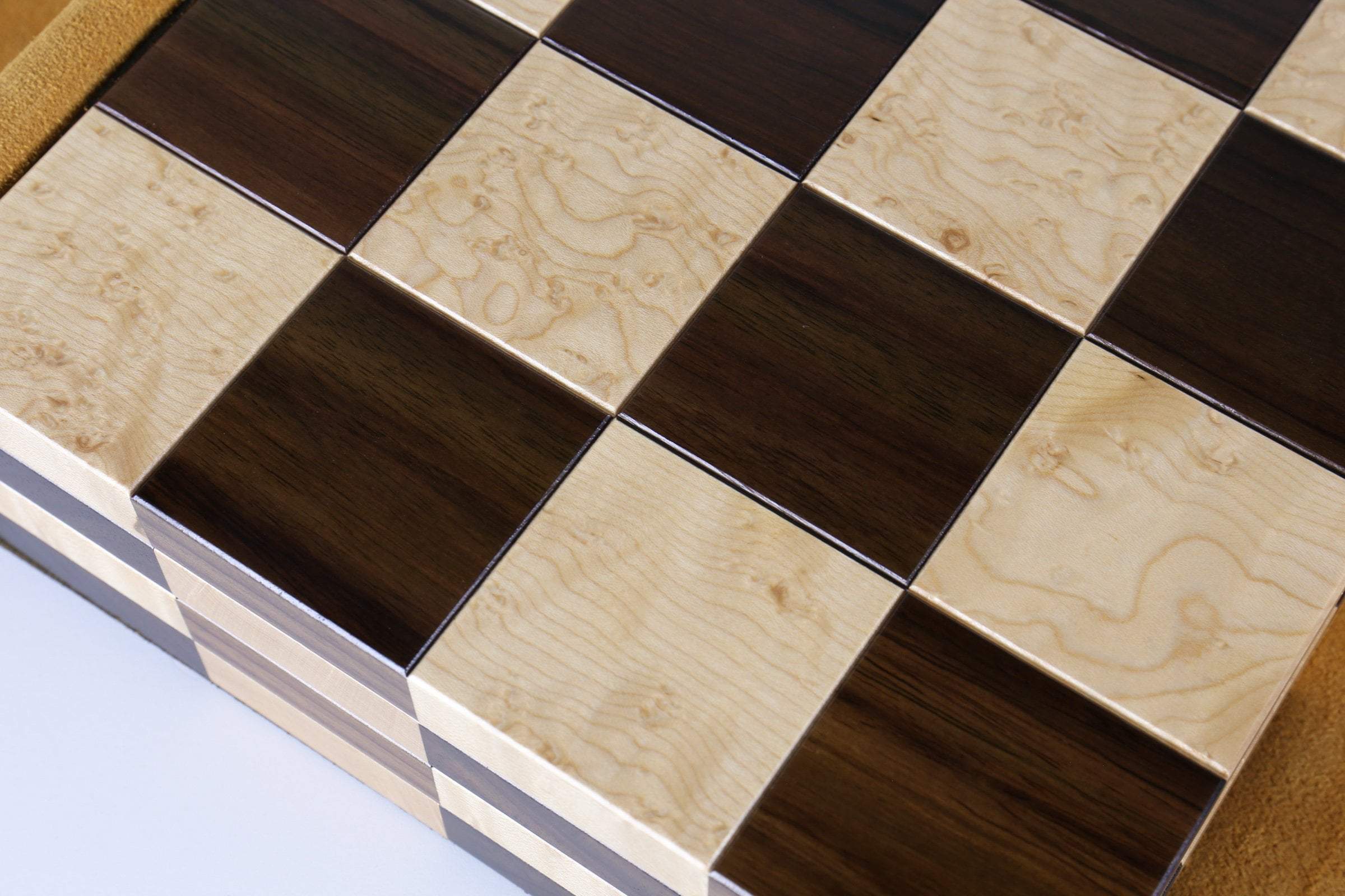 the STACK Chessboard - Tournament Edition in Rosewood and Birdseye Maple Questions & Answers