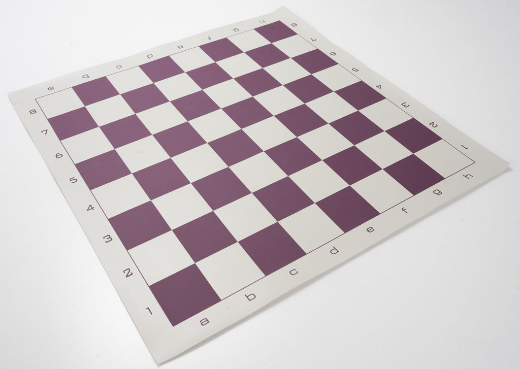 Chess and king: (a) chessboard with pieces and (b) chessboard with