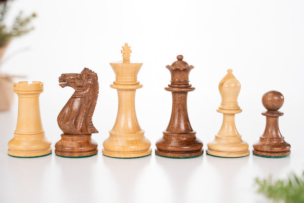 4-executive-chessmen-acacia-