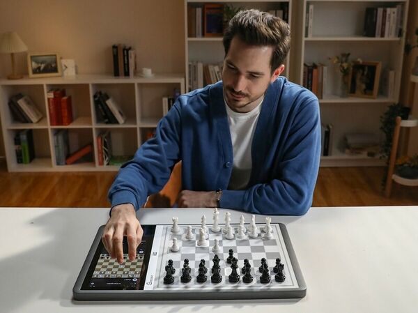 Chessnut Evo Human-AI Powered Chess Computer - Chess Computer - Chess-House
