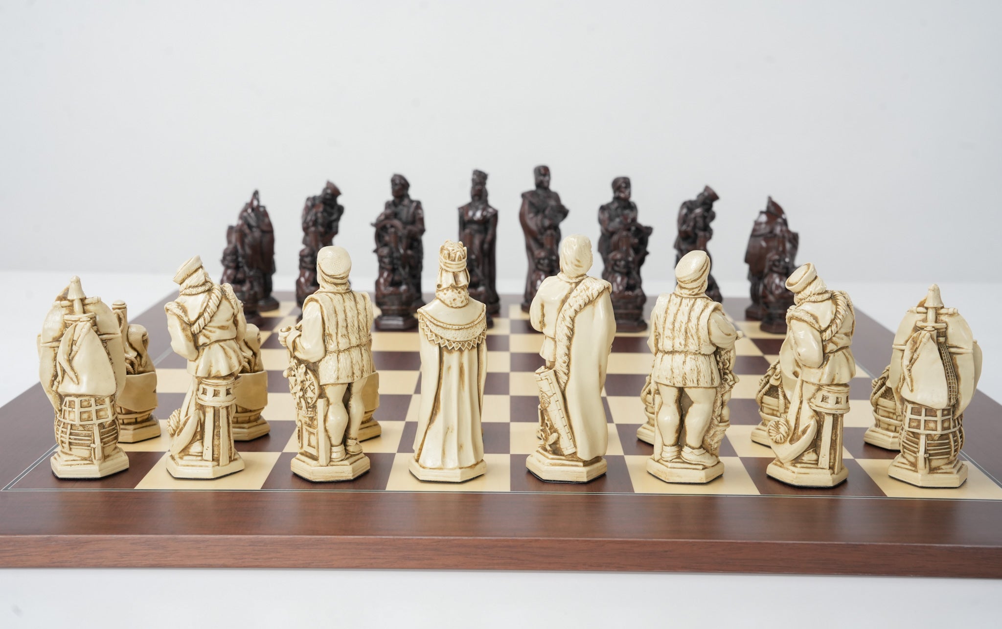 Christopher Columbus Themed Pieces on Palisander Board - Chess Set - Chess-House