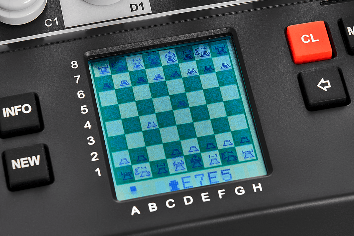 Millennium Chess Computer - Chess Genius NEW Edition