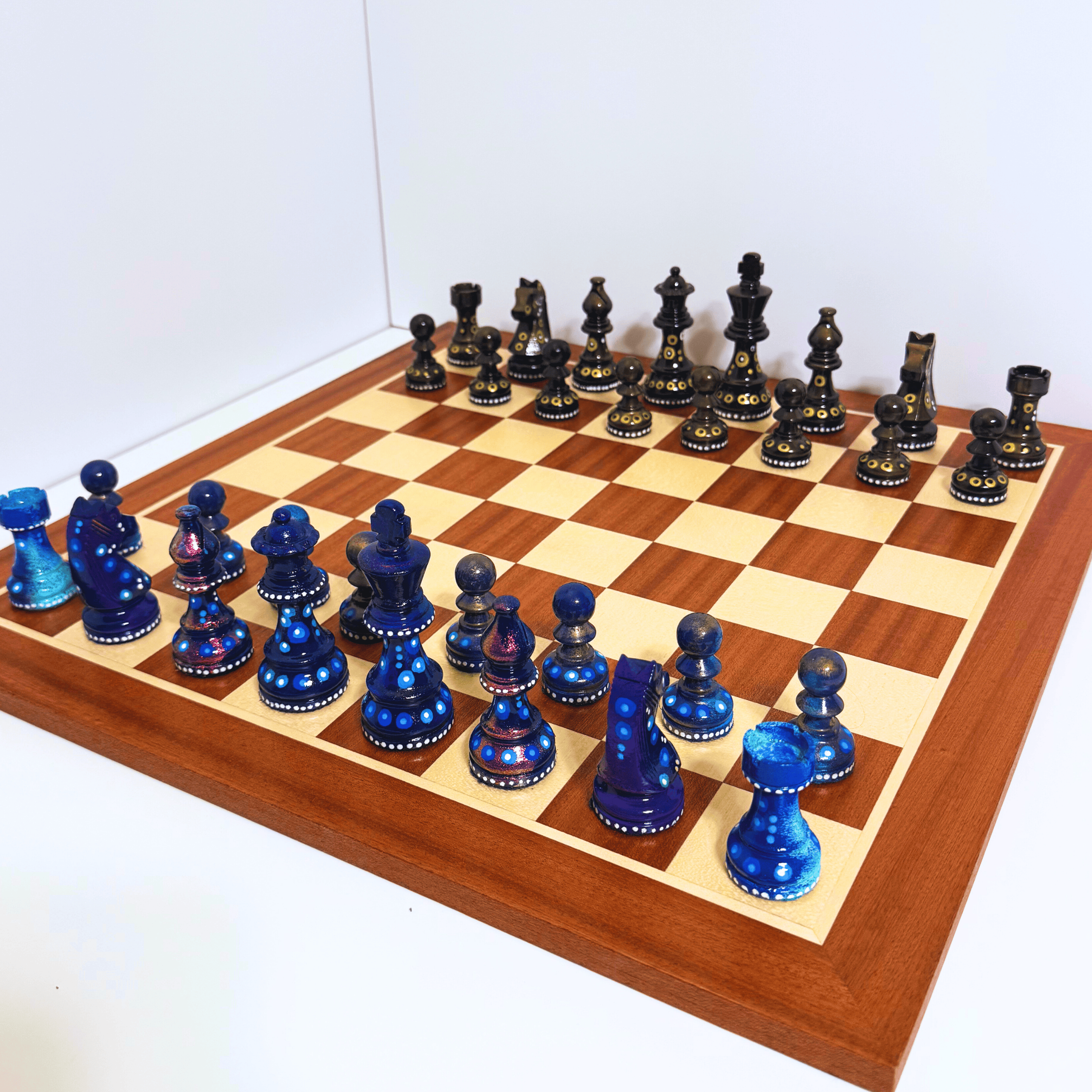The Sharp - Sydney Gruber Painted Champions Chess Set #9 - Chess Set - Chess-House