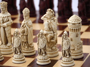 Camelot Chess Pieces by Berkeley - Cardinal Red