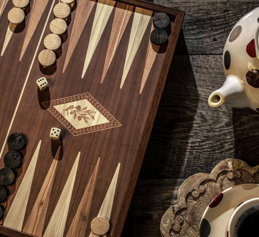 Classic Style Chess and Backgammon Set