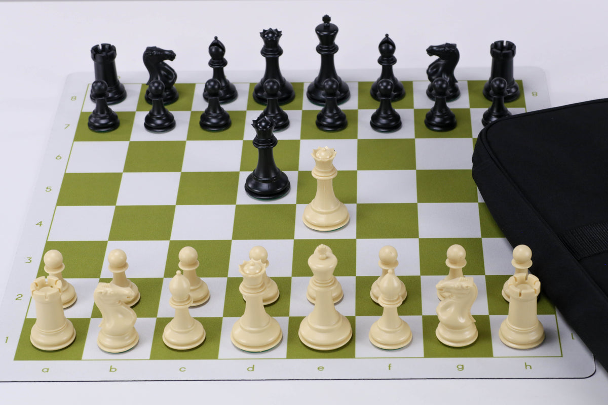 Commander Chess Commander Staunton Flex Pad Chess Set Combo