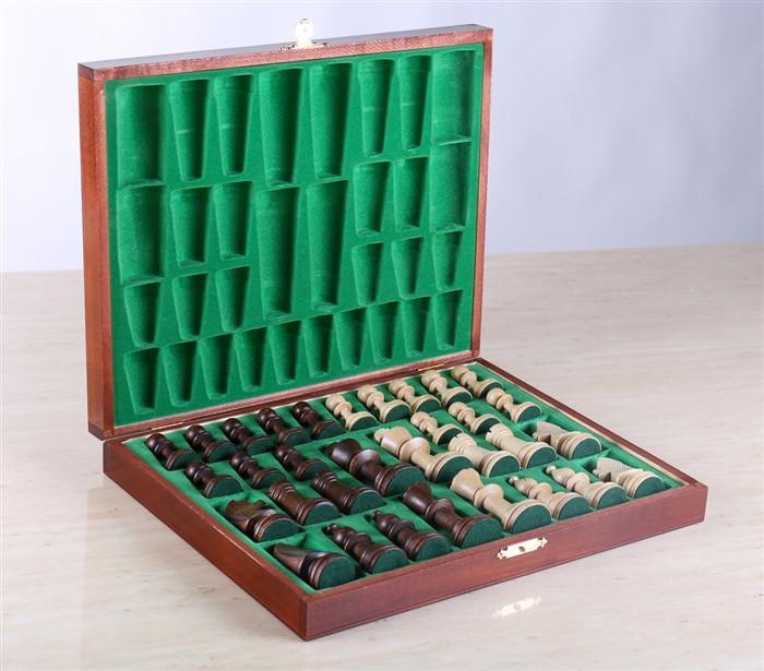 Deluxe Staunton Chess Pieces #5 in Dark Box