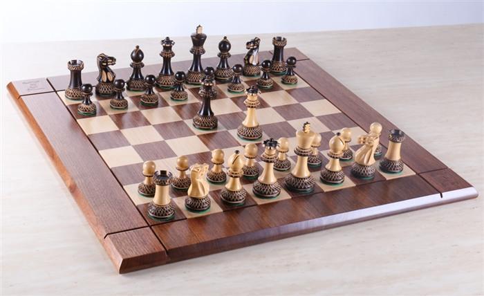 Heirloom Burnt Finish Grandmaster Chess Set - Chess Set - Chess-House