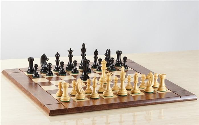 Heirloom Scout Chess Set