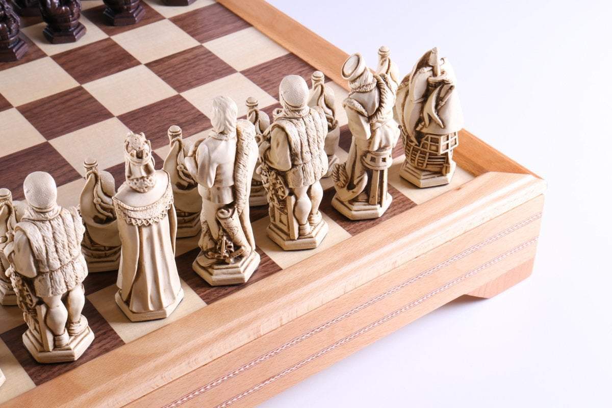 Marble and Resin Christopher Columbus Pieces on Beech Wood Chest - Chess Set - Chess-House