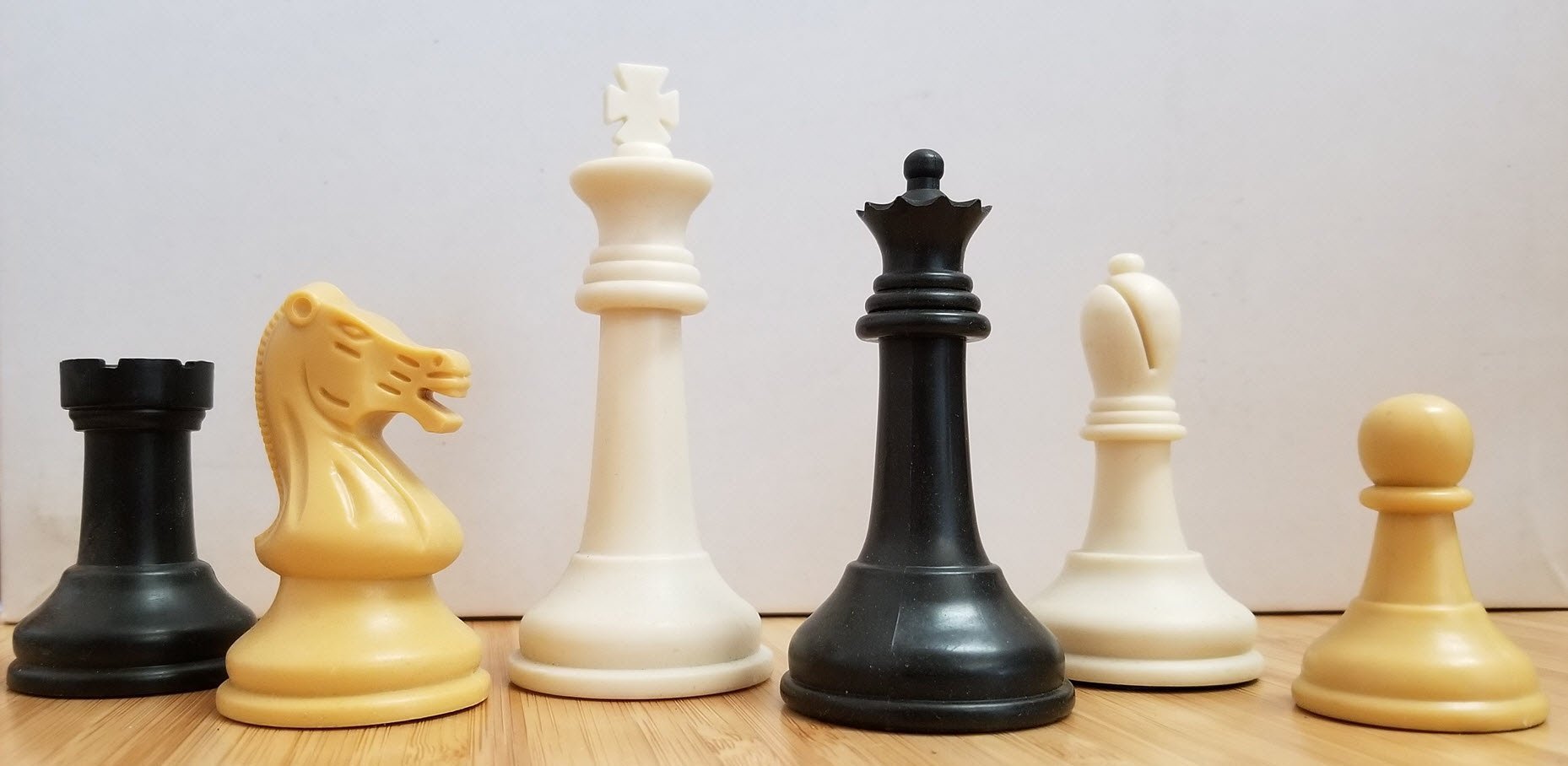 SINGLE REPLACEMENT PIECES: 3 7/8" Paladin Chess Pieces Piece
