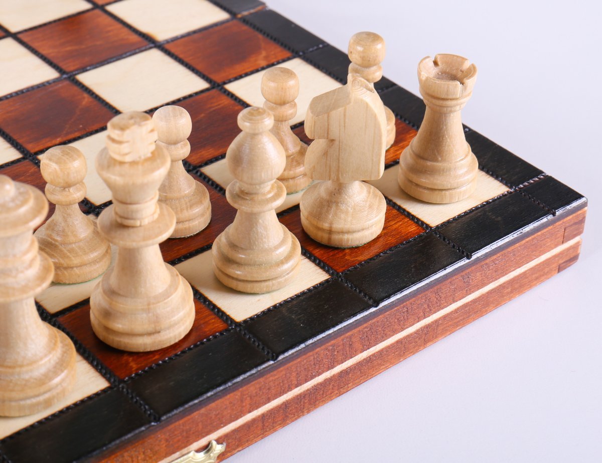 SINGLE REPLACEMENT PIECES: 9" Mini Magnetic Wooden Travel Chess Game Piece