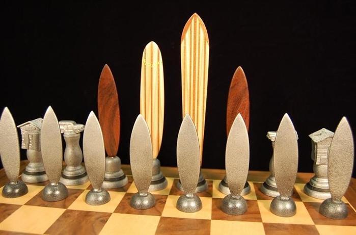 Surfer Themed Chess Pieces and Box