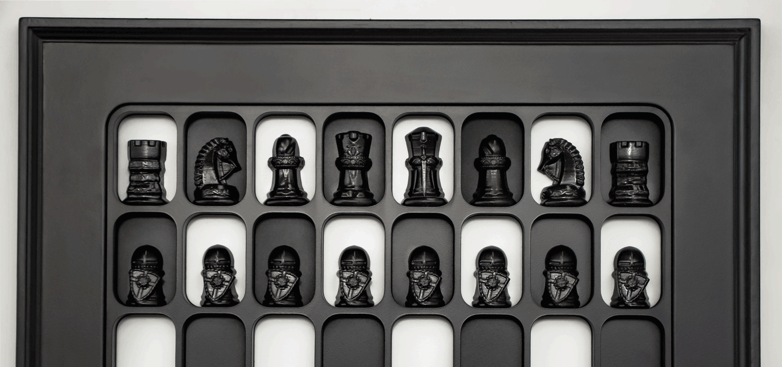 Vertical Chessboard - Sisi Style - Wall Mounted